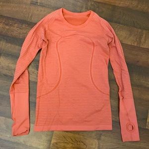 Barely worn Lululemon Swifty Tech Long sleeve